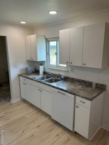14758 Gulley Street, Taylor, MI 48180