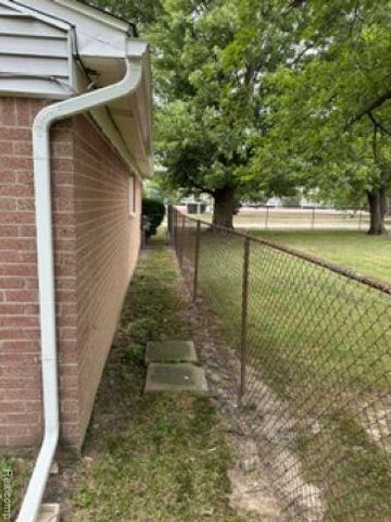 14758 Gulley Street, Taylor, MI 48180