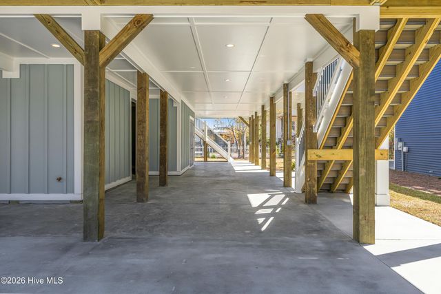 230 NE 38th Street, Oak Island, NC 28465