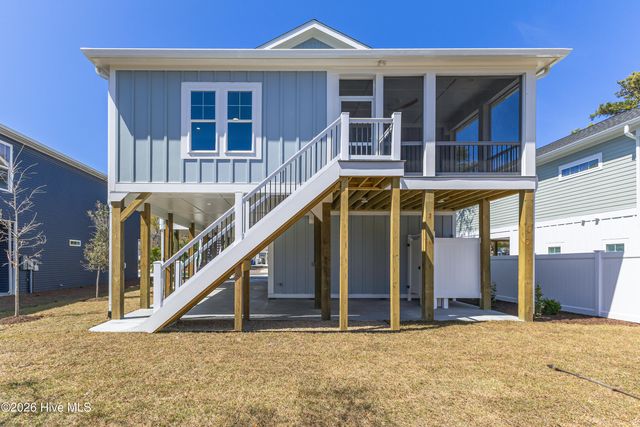 230 NE 38th Street, Oak Island, NC 28465