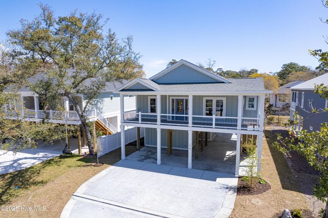 230 NE 38th Street, Oak Island, NC 28465
