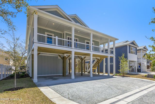 230 NE 38th Street, Oak Island, NC 28465