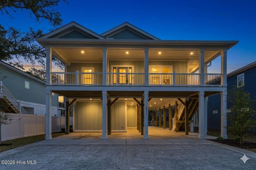 230 NE 38th Street, Oak Island, NC 28465