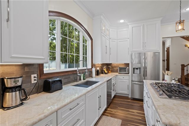218 Riverlake Road, Fair Play, SC 29643