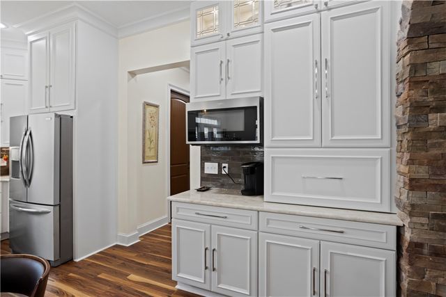 218 Riverlake Road, Fair Play, SC 29643