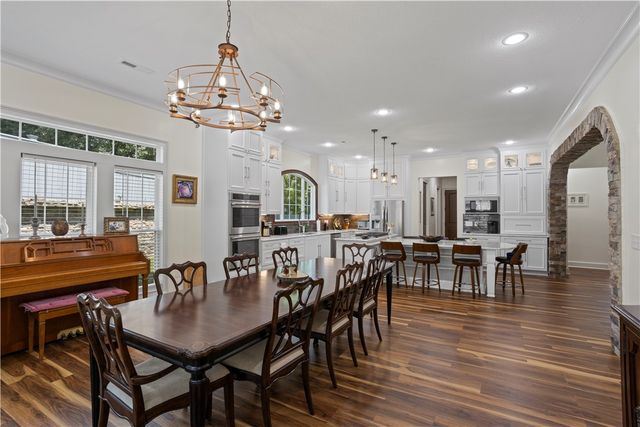 218 Riverlake Road, Fair Play, SC 29643