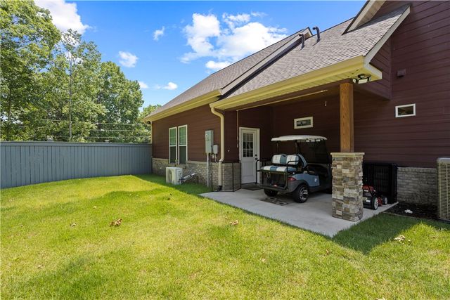 218 Riverlake Road, Fair Play, SC 29643