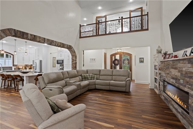 218 Riverlake Road, Fair Play, SC 29643