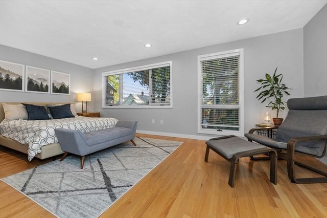 23 Ashland St 23, Watertown, MA 02472