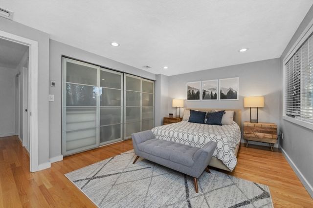 23 Ashland St 23, Watertown, MA 02472