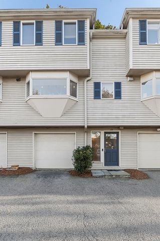 23 Ashland St 23, Watertown, MA 02472