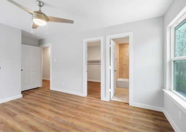 8217 Crestview Drive A, Houston, TX 77028