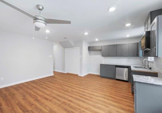 8217 Crestview Drive A, Houston, TX 77028