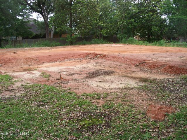 2157 Harmanson Vue, Biloxi, MS 39531