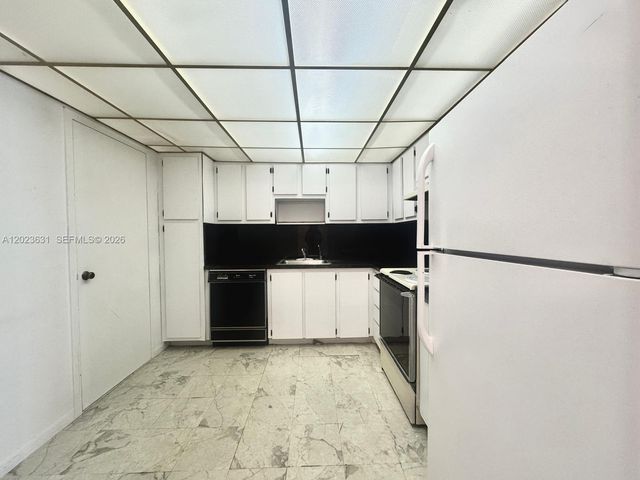 3800 S Ocean Drive 306, Hollywood, FL 33019