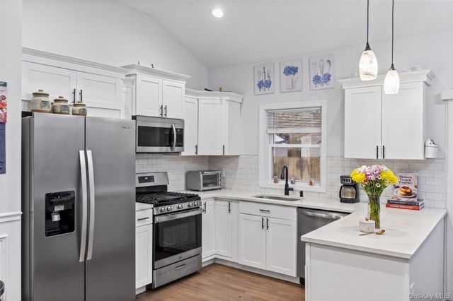 20 Cedar Road E, Mastic Beach, NY 11951