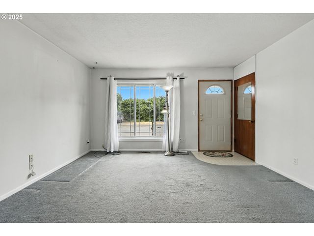 12130 Se REEDWAY St, Portland, OR 97266