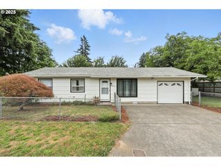 12130 Se REEDWAY St, Portland, OR 97266