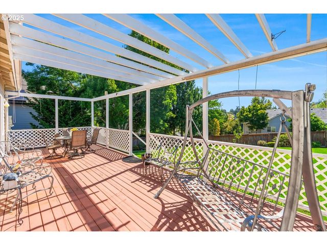 1615 Nw SISTERS Ct, Salem, OR 97304