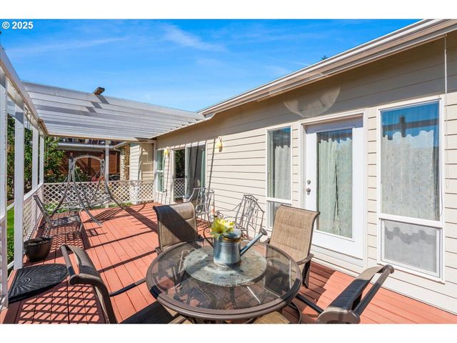 1615 Nw SISTERS Ct, Salem, OR 97304