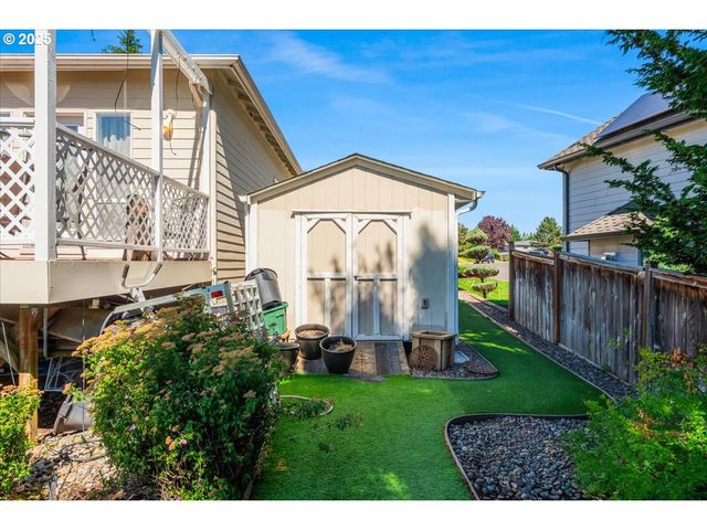 1615 Nw SISTERS Ct, Salem, OR 97304