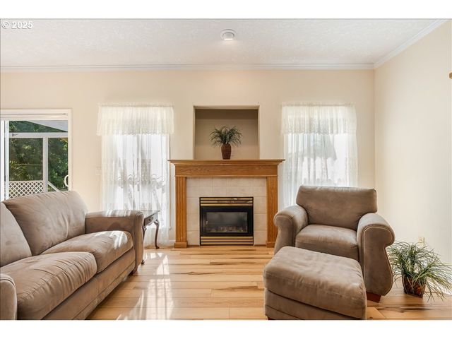 1615 Nw SISTERS Ct, Salem, OR 97304