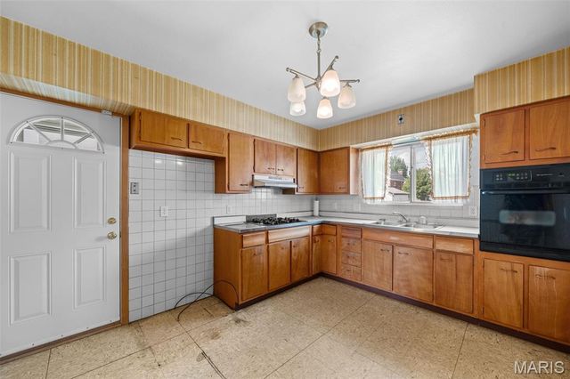 6531 Bancroft Avenue, St Louis, MO 63109