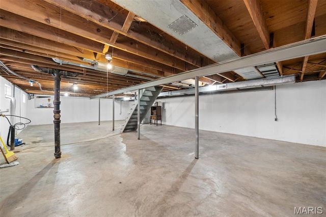 6531 Bancroft Avenue, St Louis, MO 63109