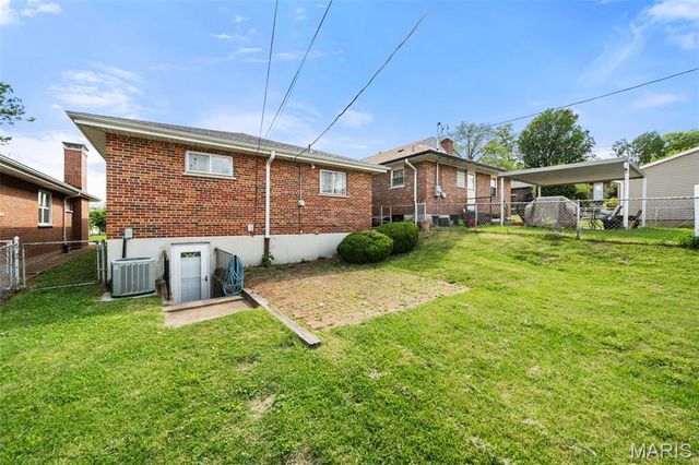 6531 Bancroft Avenue, St Louis, MO 63109