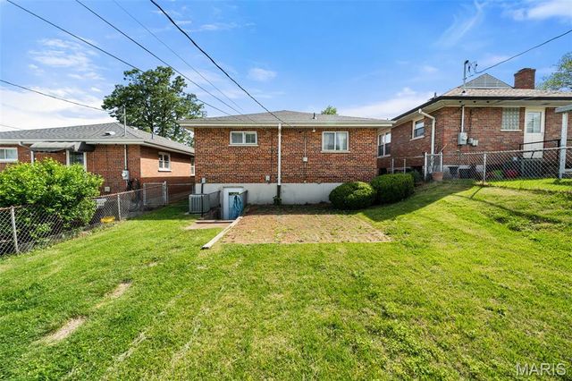 6531 Bancroft Avenue, St Louis, MO 63109