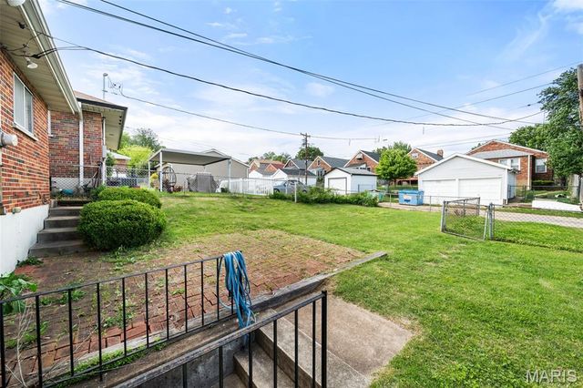 6531 Bancroft Avenue, St Louis, MO 63109