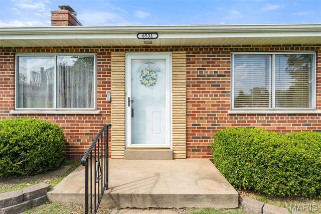 6531 Bancroft Avenue, St Louis, MO 63109