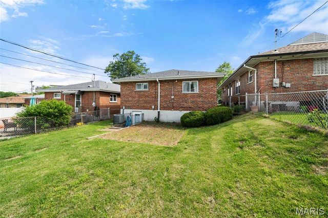 6531 Bancroft Avenue, St Louis, MO 63109