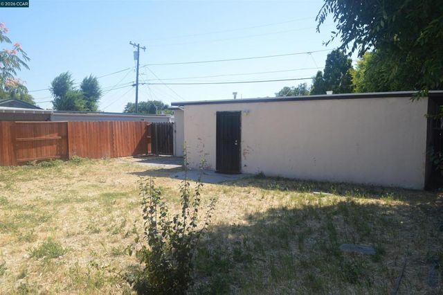 47 Harbor Dr, Bay Point, CA 94565
