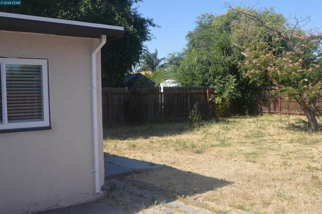 47 Harbor Dr, Bay Point, CA 94565