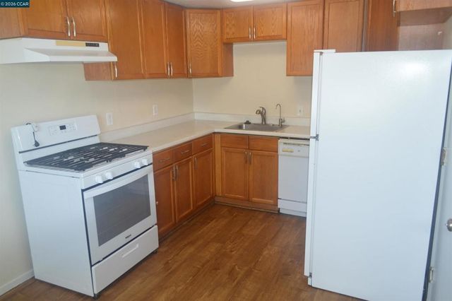 47 Harbor Dr, Bay Point, CA 94565