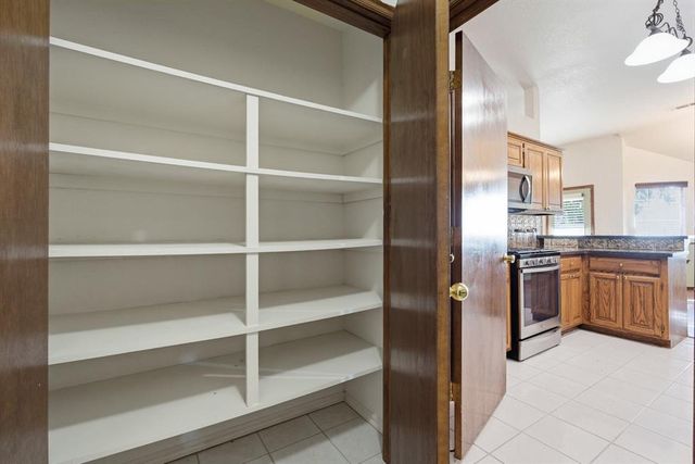 500 Gyrfalcon Drive, Norman, OK 73072