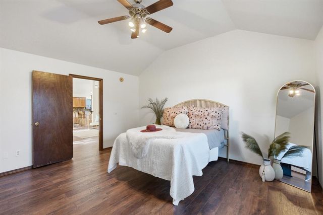 500 Gyrfalcon Drive, Norman, OK 73072