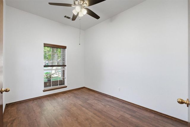 500 Gyrfalcon Drive, Norman, OK 73072
