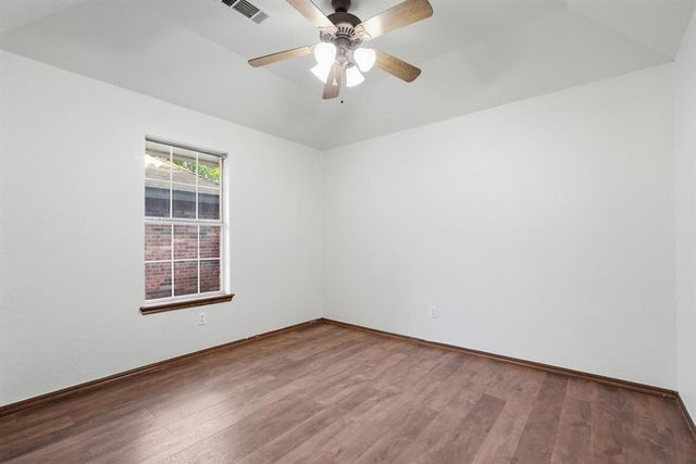 500 Gyrfalcon Drive, Norman, OK 73072