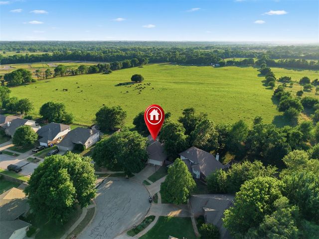 500 Gyrfalcon Drive, Norman, OK 73072