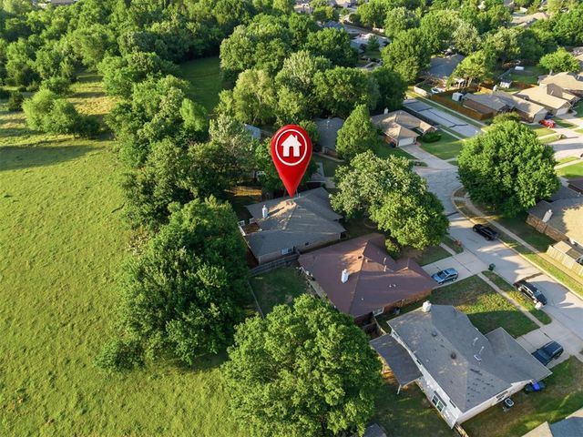 500 Gyrfalcon Drive, Norman, OK 73072