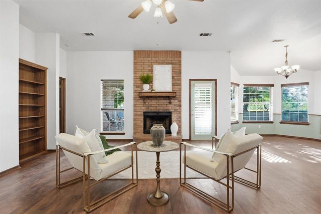 500 Gyrfalcon Drive, Norman, OK 73072