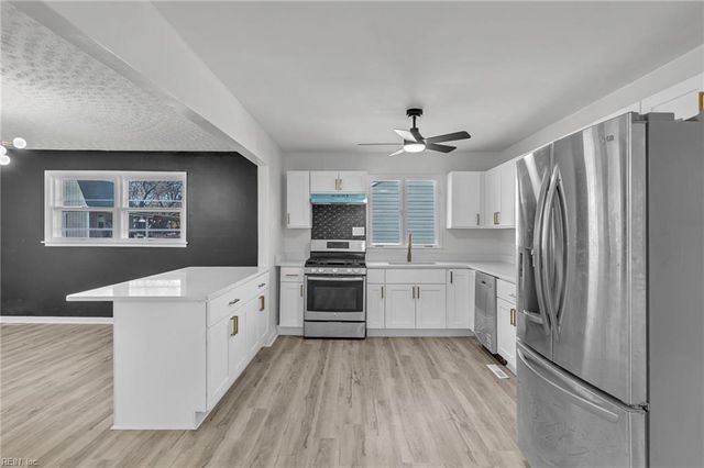 225 Telford DR, Newport News, VA 23602