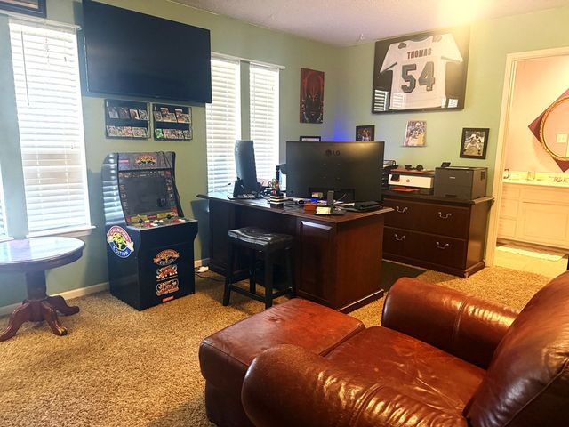 14688 N Dogwood Ave, Gardendale, TX 79758