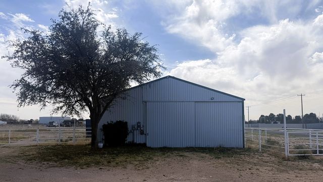 14688 N Dogwood Ave, Gardendale, TX 79758