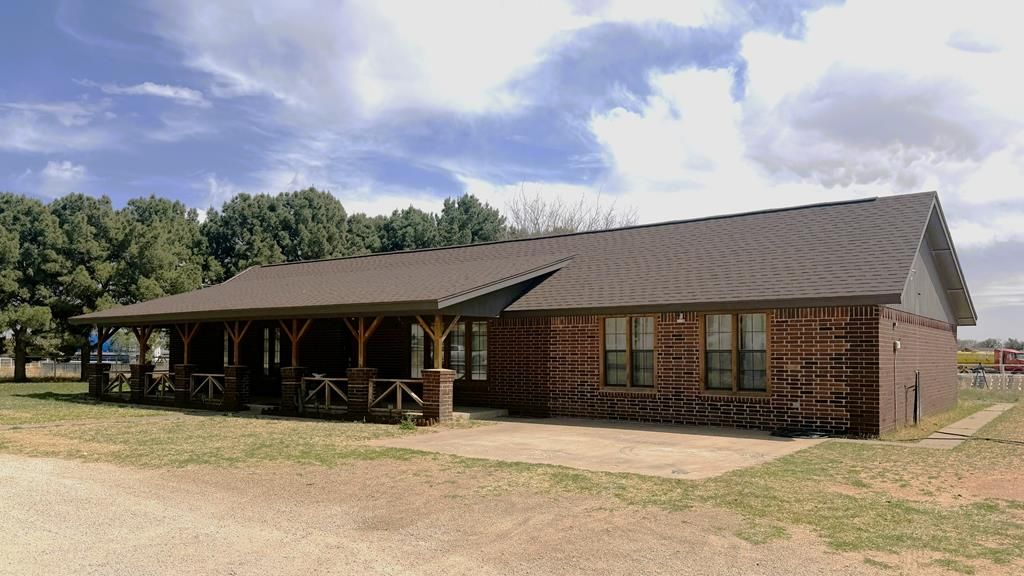14688 N Dogwood Ave, Gardendale, TX 79758