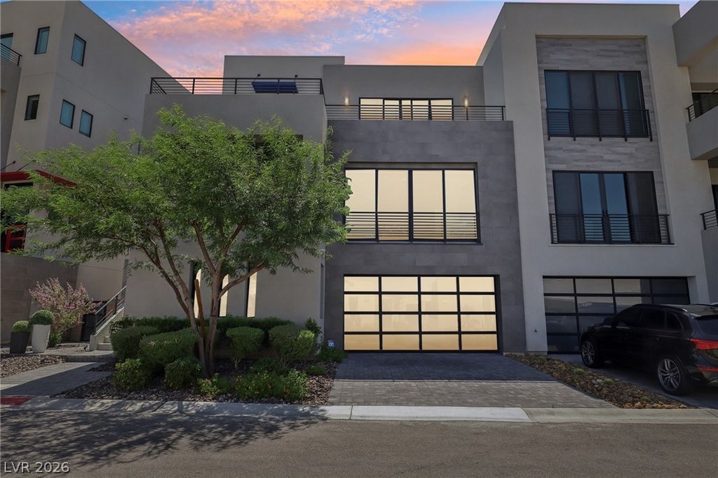 Image 1 of property listing at 426 Tranquil Peak Court, Henderson, NV 89012