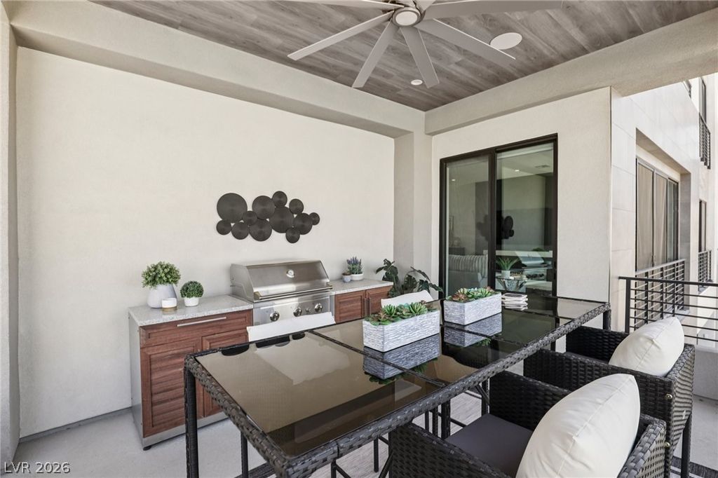 Image 17 of property listing at 426 Tranquil Peak Court, Henderson, NV 89012