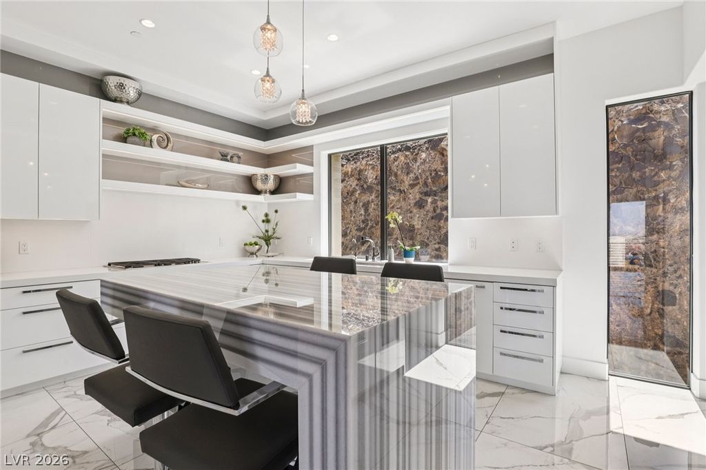 Image 23 of property listing at 426 Tranquil Peak Court, Henderson, NV 89012